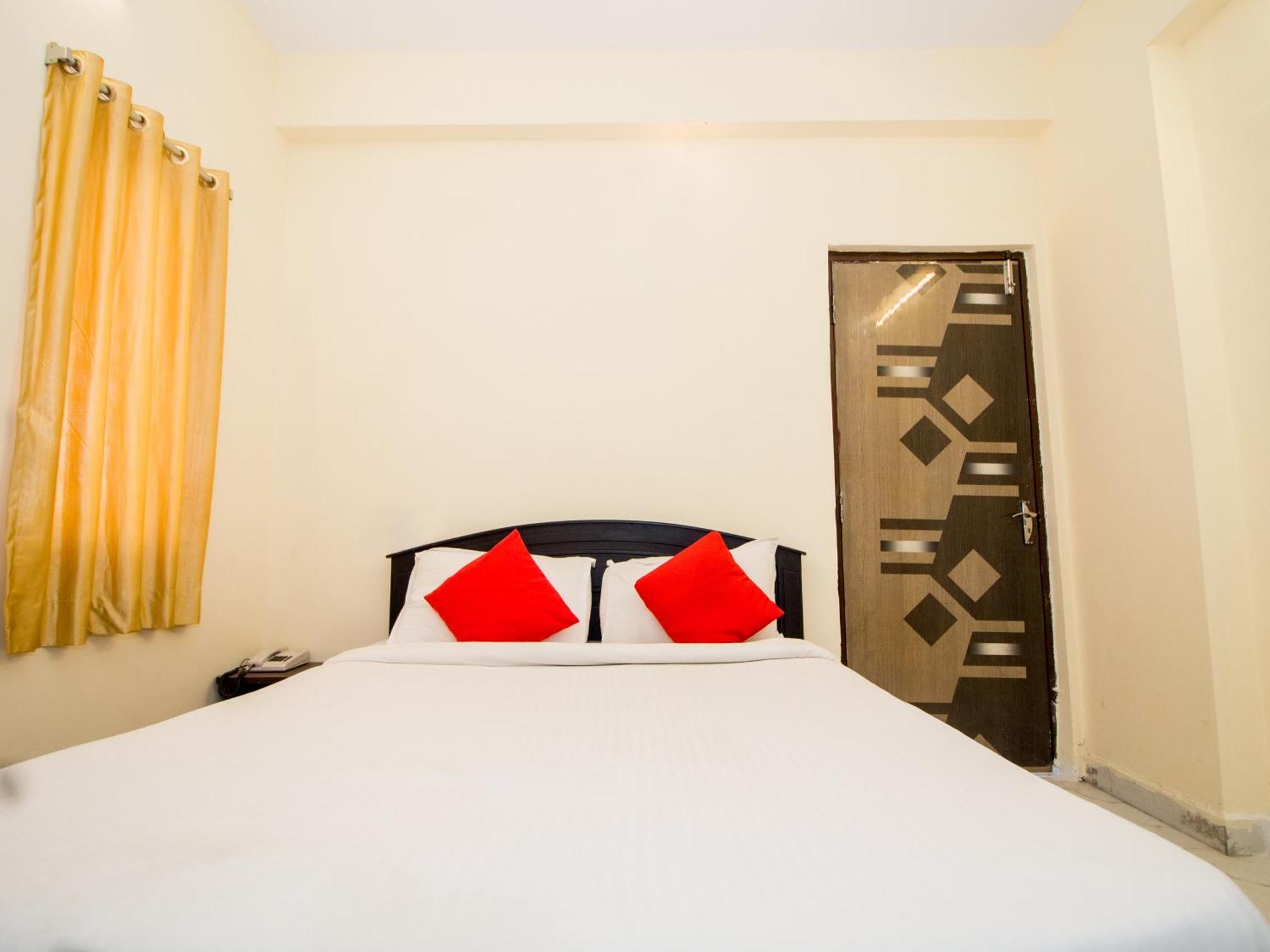 Pearl Suites, Tirupati Eksteriør billede