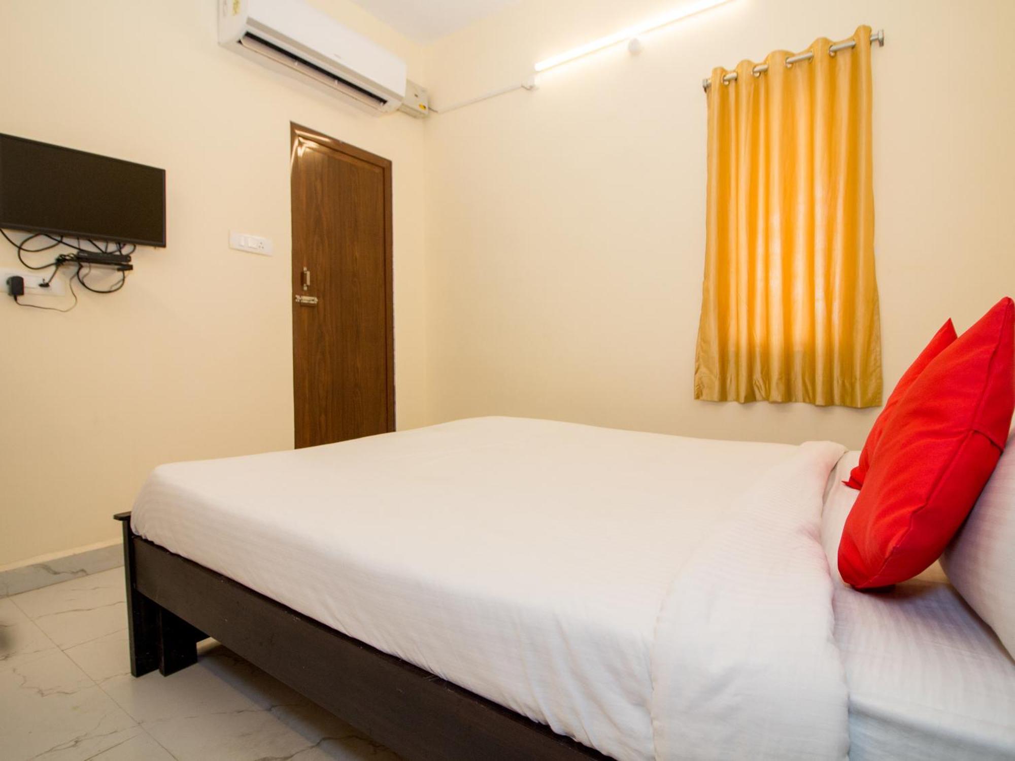 Pearl Suites, Tirupati Eksteriør billede