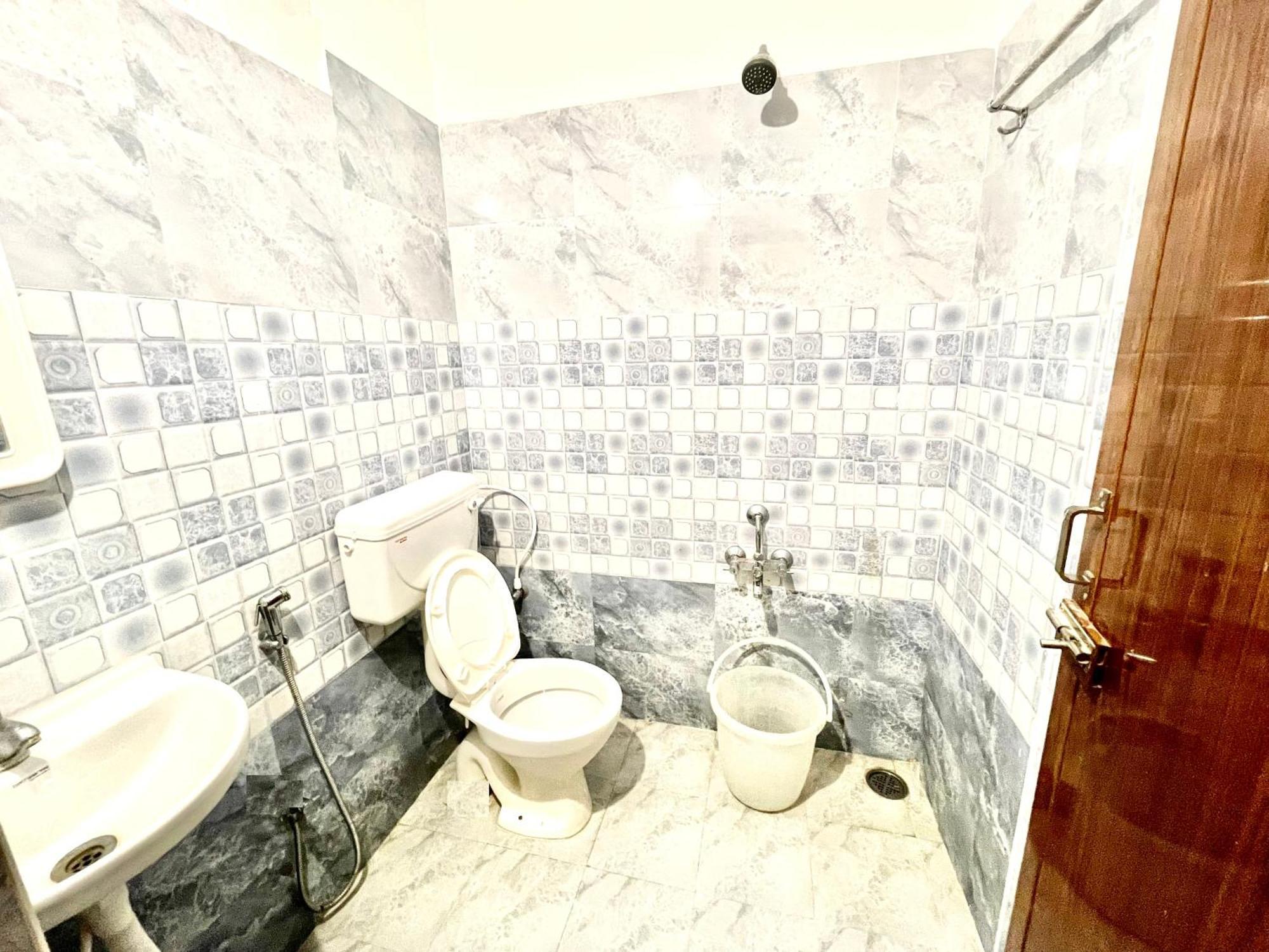 Pearl Suites, Tirupati Eksteriør billede